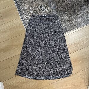 Women’s Black Floral A-Line Midi Skirt